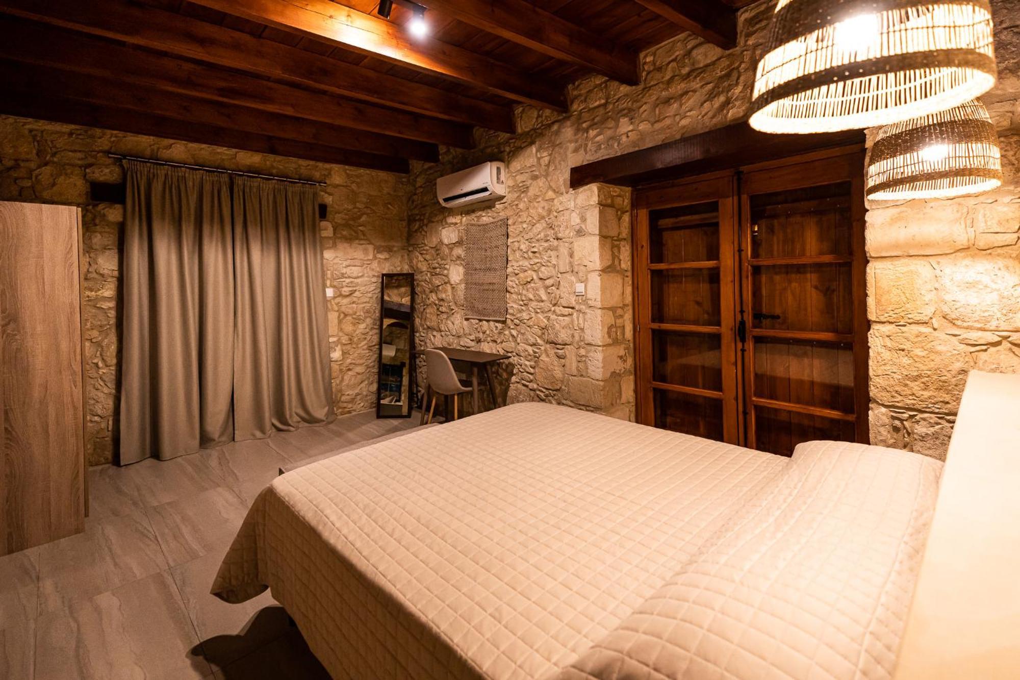 Harma Traditional Boutique Suites بافوس الغرفة الصورة